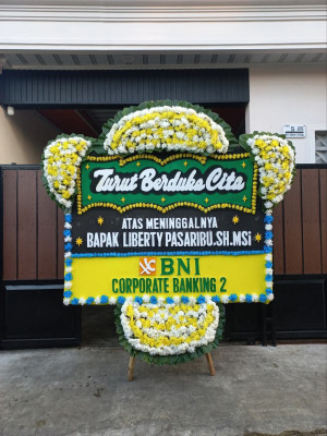Papan Bunga Duka di Tebing Tinggi Lama