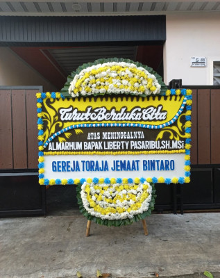Papan Bunga Duka di Tebing Tinggi Lama