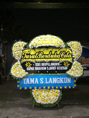 Papan Bunga Duka di Tebing Tinggi Lama